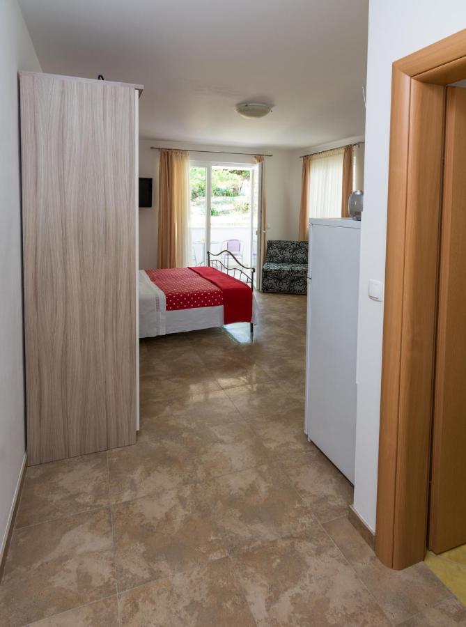 Apartments Veronika พาก ภายนอก รูปภาพ