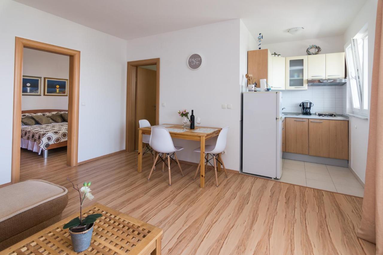 Apartments Veronika พาก ภายนอก รูปภาพ