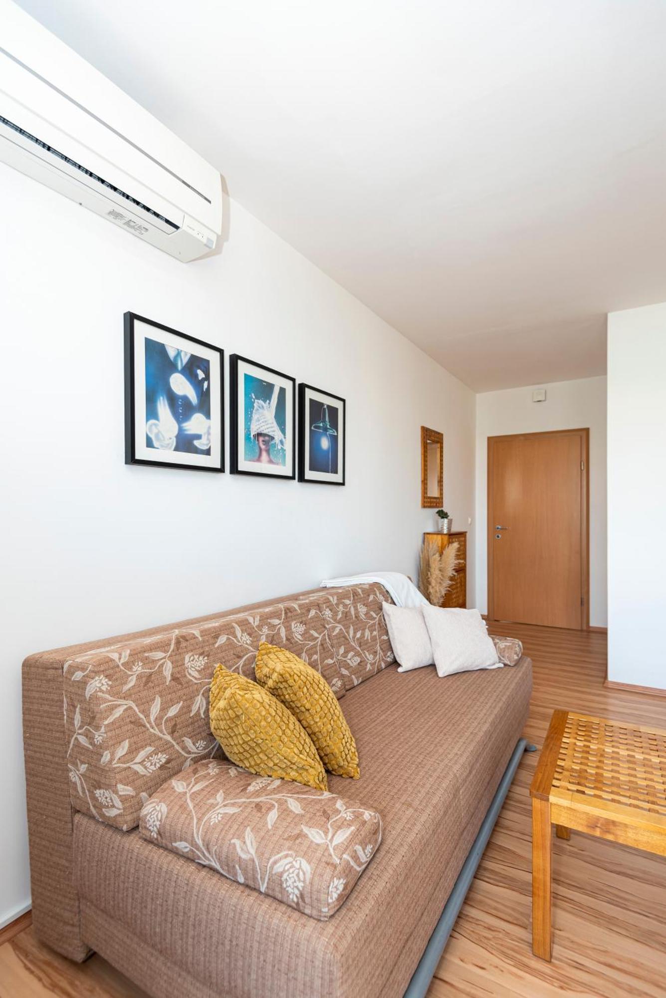 Apartments Veronika พาก ภายนอก รูปภาพ