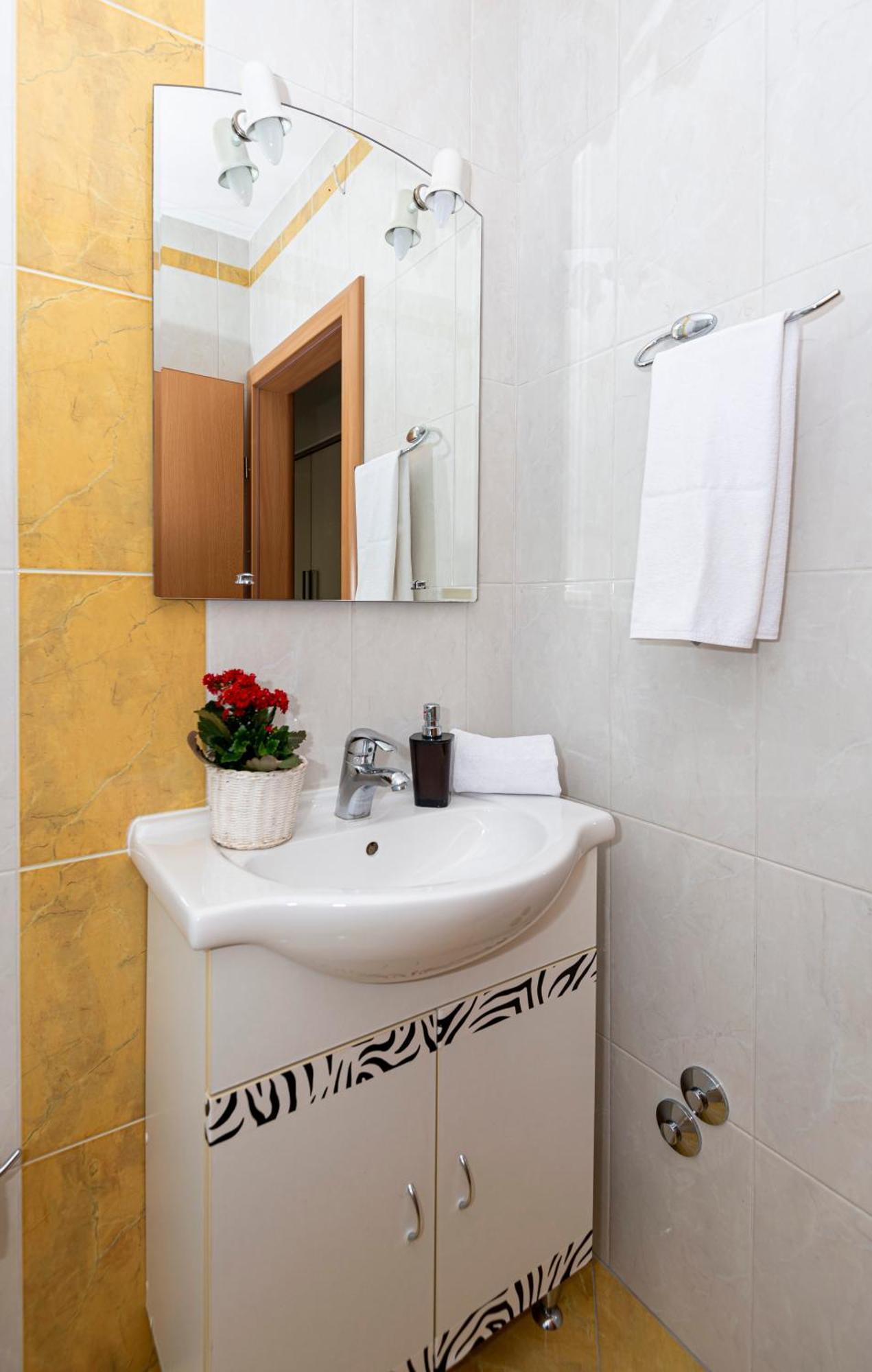 Apartments Veronika พาก ภายนอก รูปภาพ